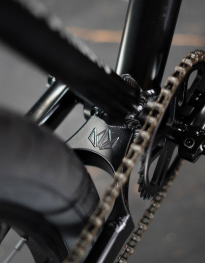 The Goon - C Shadow Black